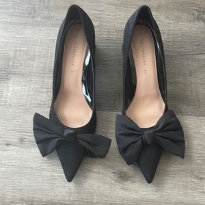 Black block heel shoe, from Zara, in a size 10